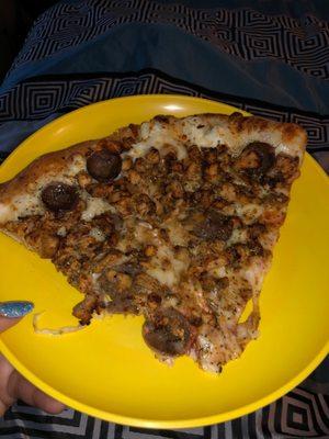 White ricotta cheese pizza with mushrooms, sausage and chicken