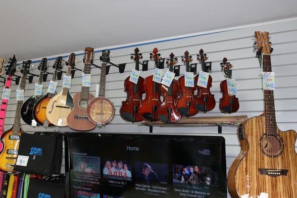 Violins and Banjos