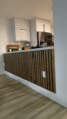 Wooden walls  
Slat wall