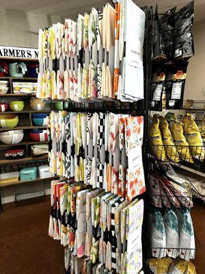 Looking for the perfect kitchen dish towels? Look no further! We've got you covered with the latest and greatest options on the market. Trus