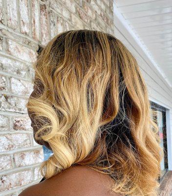 Balayage, baby-lights and silk press