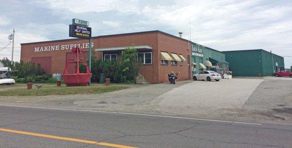 Storefront roadside photo