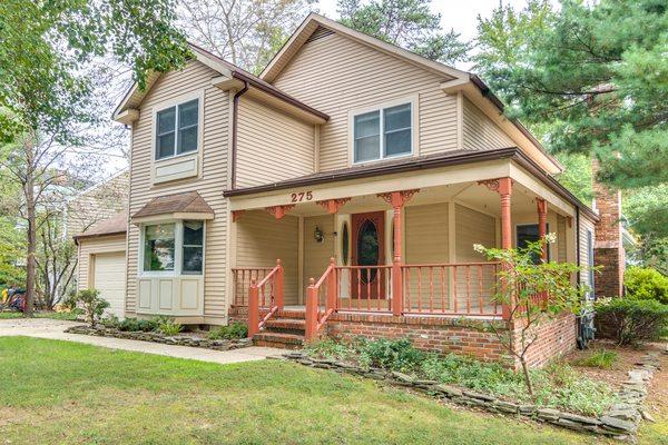 A beautiful home in Severna Park!