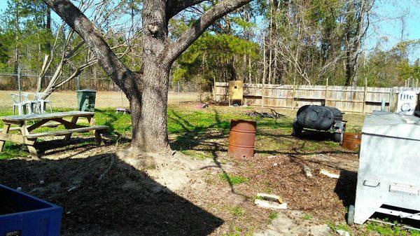 Back Yard where stage and entertainment and corn hole and horseshoe pits are located.