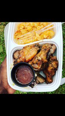 BBQ chicken w/ mac & cheese