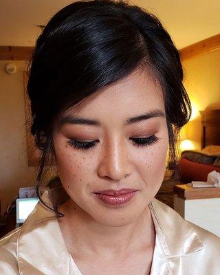 Soft glam bridal makeup.