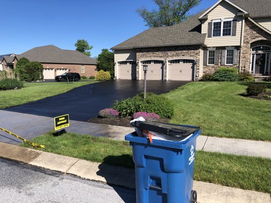 Driveway sealcoating in Abbottstown PA
York Asphalt & Sealcoat