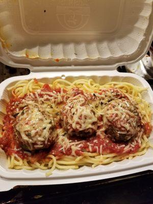 Spaghetti and meatballs