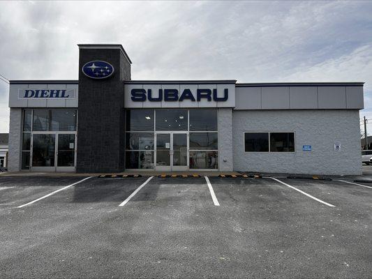 Diehl Subaru storefront.