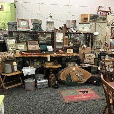 Vintage Cabin & Lake Items