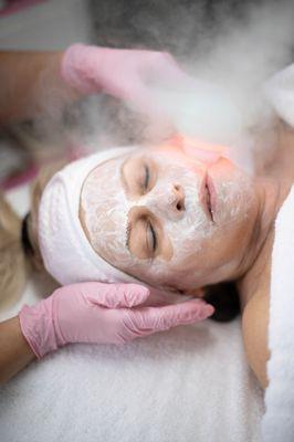 Relaxing Age Defense Facial