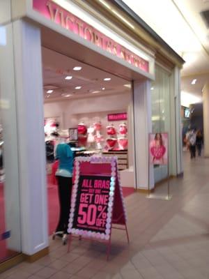 Victoria's Secret & PINK