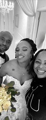 April Bride. Bride and Groom. Wedding Selfie. Gastonia Wedding Officiant. NC Ordained Officiant. Grace Wedding and Event Center.