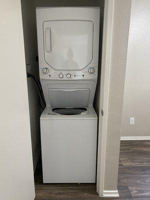 Stackable Washer and dryer