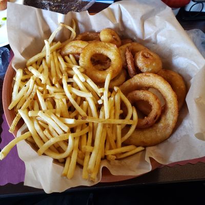 I've always loved their onion rings and these shoestring fries were delish.