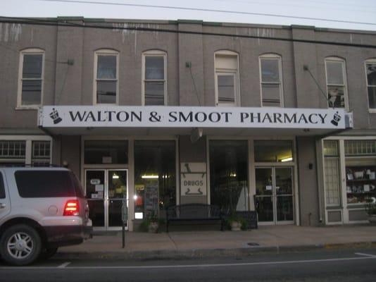 Walton & Smoot Pharmacy