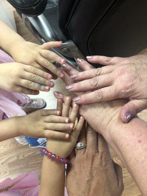 Special morning with Nail polish for all of us including the little ones!