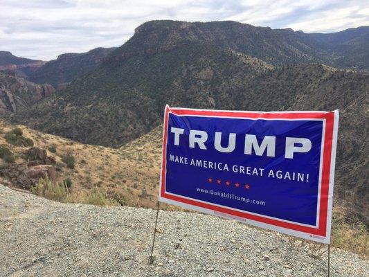 10.31.16  near Highway 60/77 on White Mountain Apache... no Hillary signs I can find