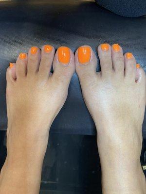 Gel pedicure