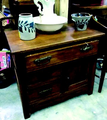 Blue Horseshoe Antiques Furniture