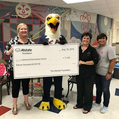 Lakewood Elementary received an Allstate Foundation Helping Hands grant.