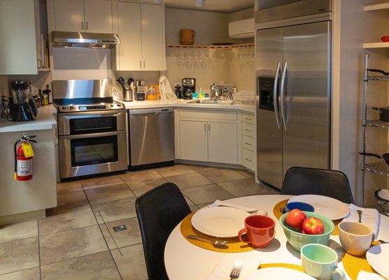 Kitchen and Breakfast Table