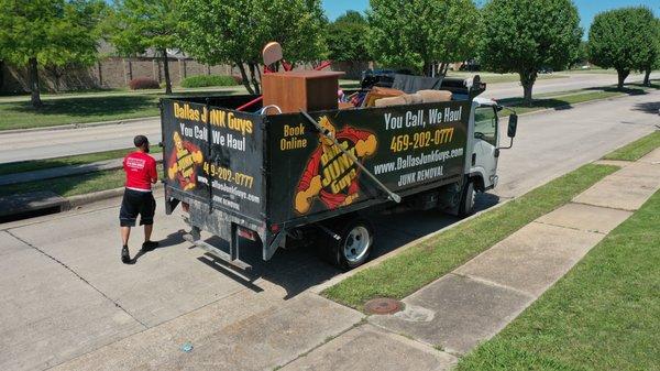 We come to the rescue when the junk has piled up. Dumping fees included.