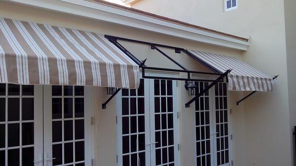 We make and install a wide range of custom canvas and vinyl awnings, canopies,patio covers,carports,cabanas,gazebos and more for residential