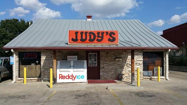 Judy's Liquor