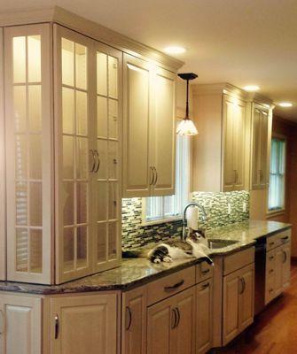 Kitchen & Bath Cabinets