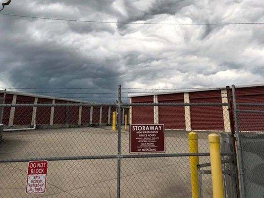 StorAway Mini Warehouses