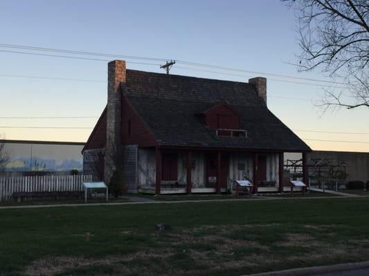 2016-01-01 16.31.45; Red House Interpretive Center, Cape Girardeau MO