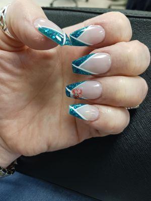 Cruise nails!