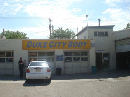 Duke City Body, 418 Yale