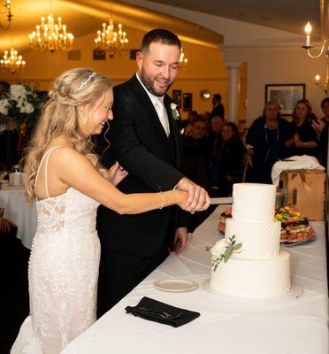 Traditions At The Links Syracuse NY Wedding