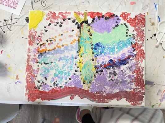 Pointillism painting with kinder kids