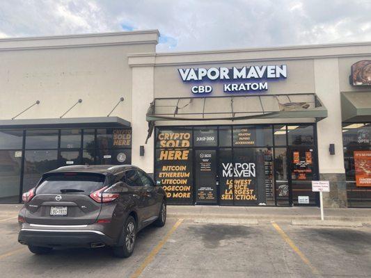 Vapor maven vape shop exterior in Lubbock, TX