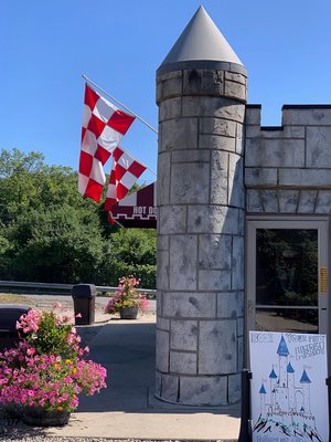 Castle Creek Adventure Land Hot Dogs