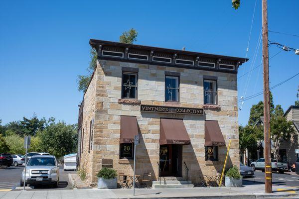 Vintners Collective:  the hippest wine bar in all of Napa.