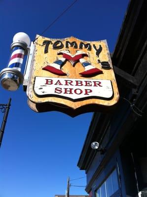 Tommy M's Barber Stylist