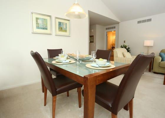 Dining Room at Apartment Network