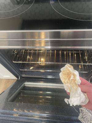 one wipe shows there was no cleaning done in the oven.