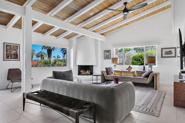 Rancho Mirage Luxury Blue Coachella Managed Home