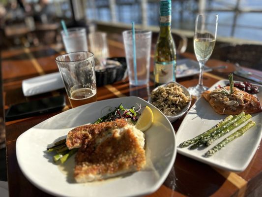 Blackened Catch Mahi-Mahi and Honey Rosemary Salmon with Asparagus