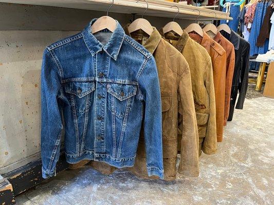 Awesome Men's Vintage Big E Levi's Trucker Jkt along with some additional great men's outerwear.