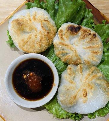 Chives dumplings.