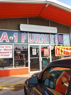 This WAS a place to buy new and used appliances. Now they sell new and antique furniture. Go check them out, great customer service too.