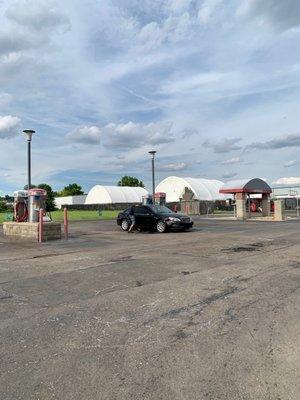 2 vacuum/shampoo stations and a drive-thru vehicle dryer in the back. #UpCloseSavor XP