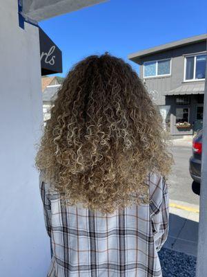 Curly Cut-DevaCut