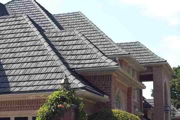 Lifetime roofs - wow THAT is a ROOF!